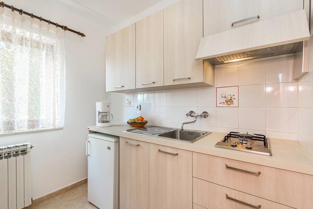 Apartments Valbandon Fažana エクステリア 写真