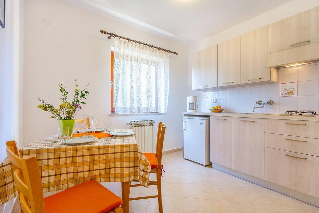 Apartments Valbandon Fažana エクステリア 写真